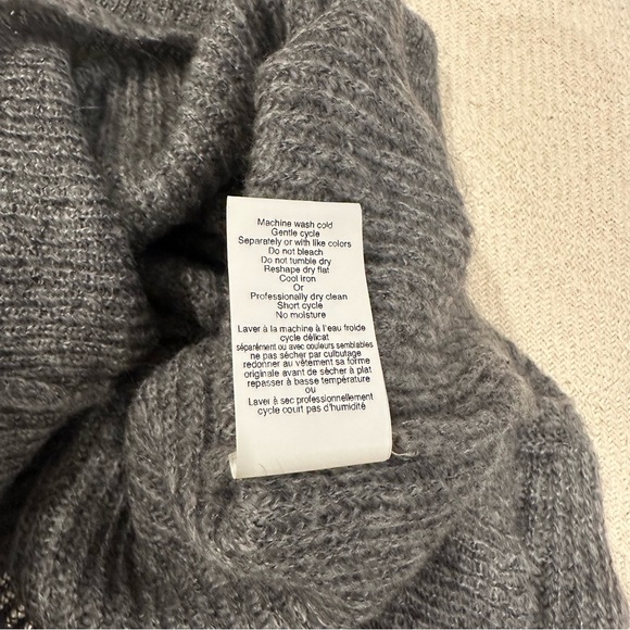 Chiaramente Turtleneck knitted sweater - Picture 6 of 7